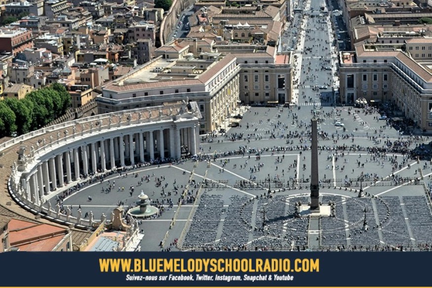 DE NOUVELLES ORIENTATIONS AU VATICAN